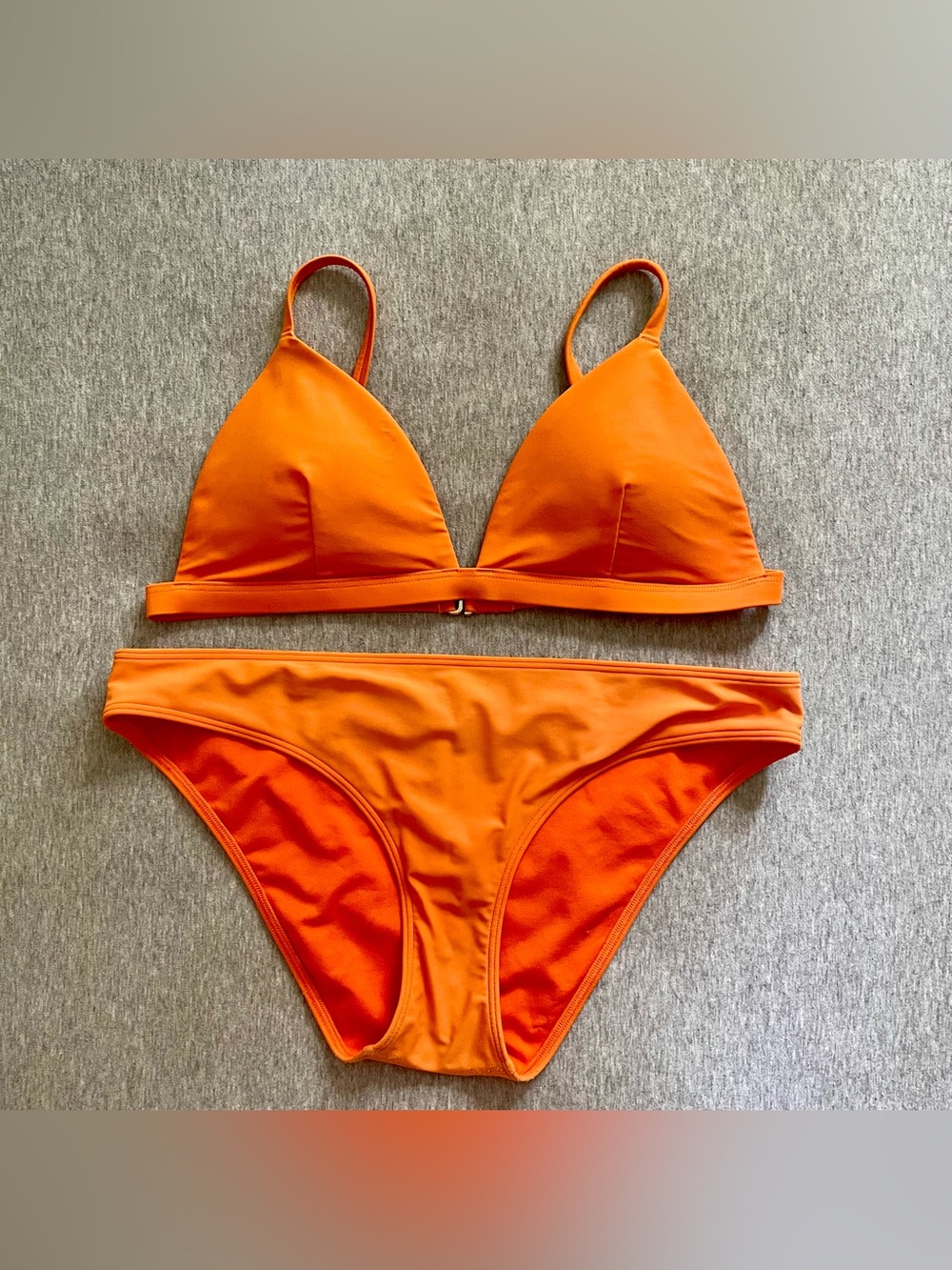 Hollister Swim Women’s Size Large Orange Triangle Bikini Set Adjustable Straps